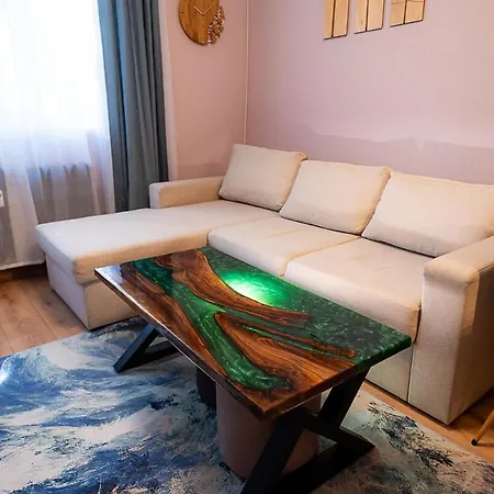 1 Minute To Main Street & Ndk & Free Parking Apartament